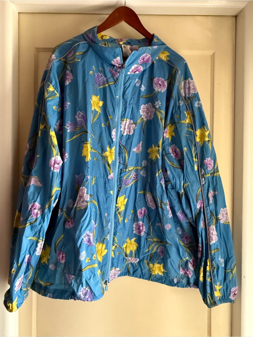 YITTY Blue Floral Windbreaker Jacket